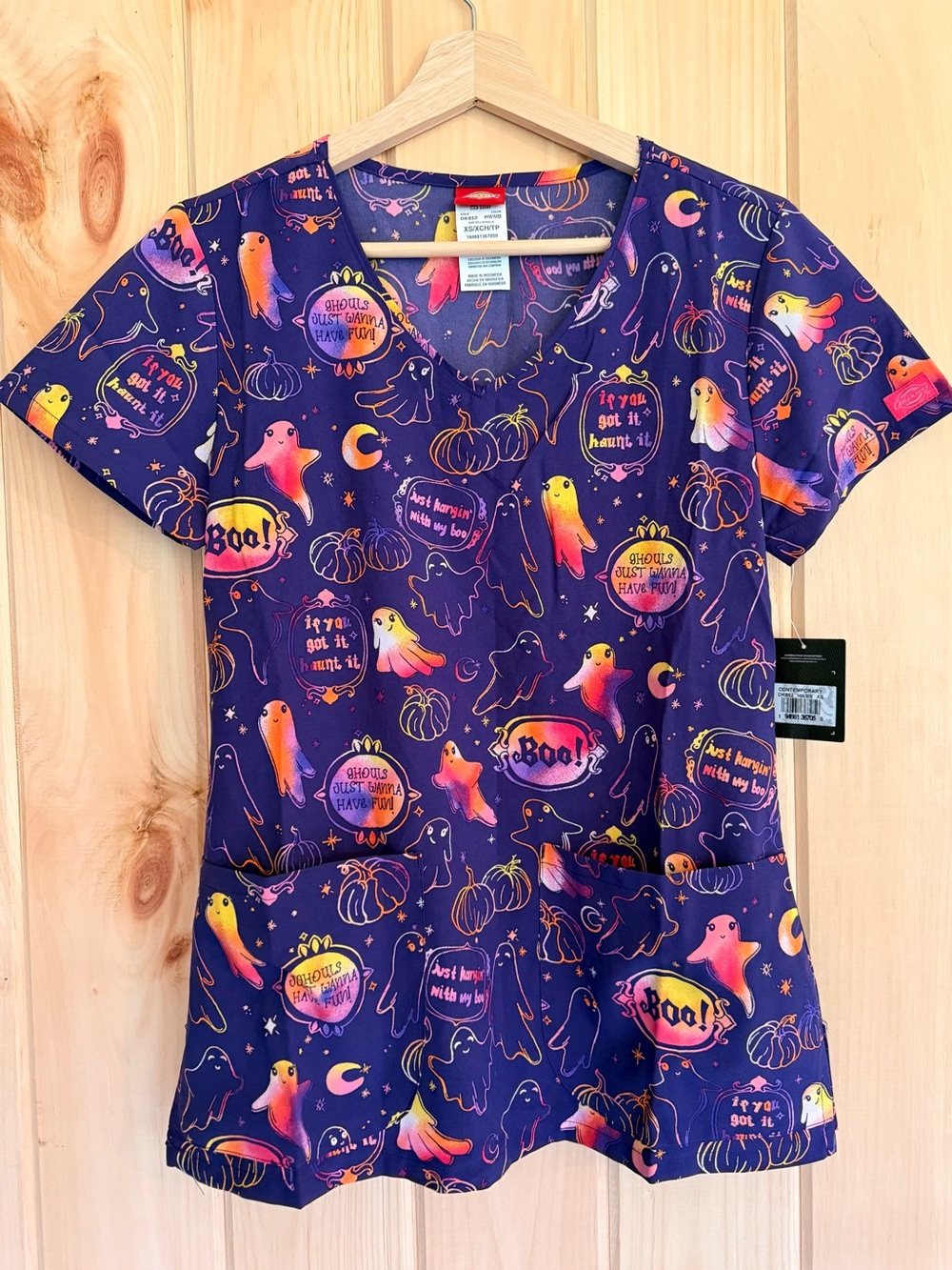 NWT Dickies Halloween Scrub Top XS Purple Ghosts Ghouls Just Wanna Have Fun